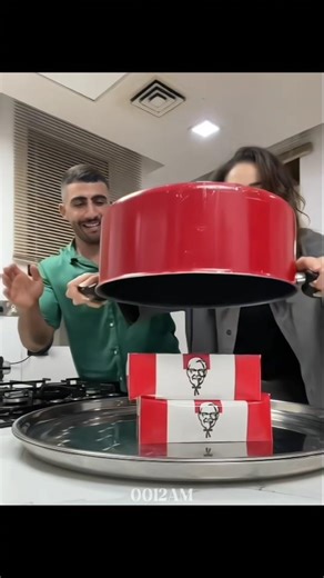 Pot flip over prank 😂 #trollface #trend #edit