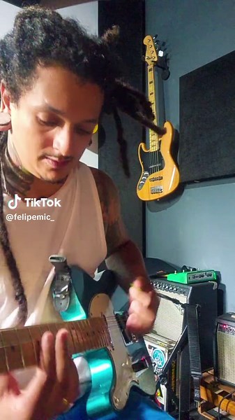Domingo feelings 🌧🎶🔥 #groove #feeling #funky #telecaster