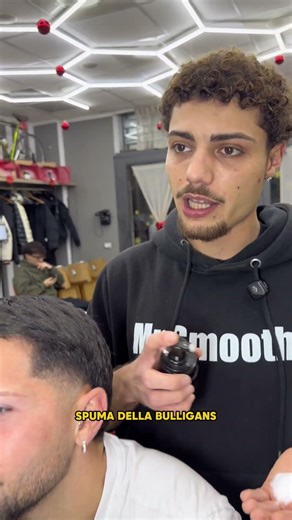 MIDDLE PART DOLOROSO 🤣💈 #barberlife #barbershop #hairstyle #mensfashion