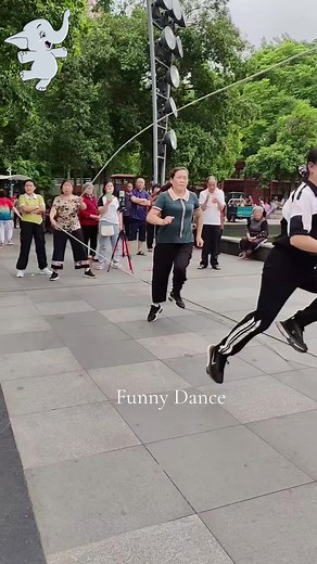 Funny Dance #musicvideo #fouryou #foruyou #forupage #funnytiktok #vairal #vairalvideo #xuhuongtiktokk #treanding #happydance #fyp #dlaciebie #dogsoftiktok #doubleexposure #london #sami #loveyou #dancer
