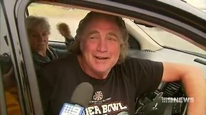 Mallacoota residents forced to shelter on the beach, have returned to find their homes and businesses wiped off the map. #9News | 9 News