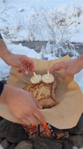 The Ultimate Winter Feast: Juicy Lamb Ribs in the Wild #OutdoorCooking #ASMRFood #WildernessCooking