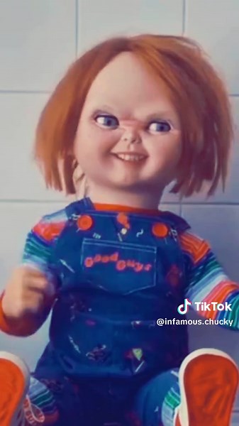 Chucky's gonna need a cast after this! 😂 (He's SO mad) #ChuckyAngry #BrokenChucky #ArmBreak #ChuckyRage #DollDamage #HorrorHumor #MadChucky #ChuckyGetsMad #PossessedDoll #AngerIssues