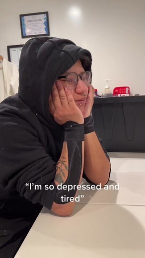 An hour of floating is equal to 4-6 hours of sleep, and helps boost your mood, take care of yourself! #float #floattherapy #sensorydeprivation #mentalhealthmatters #mentalhealthawareness #mentalhealth