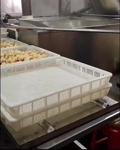 Industrial 50kg Batch Fryer Gas/Electric Automatic Continuous Chips Snacks Banana Donuts Commercial Kitchen Equipment Stainless