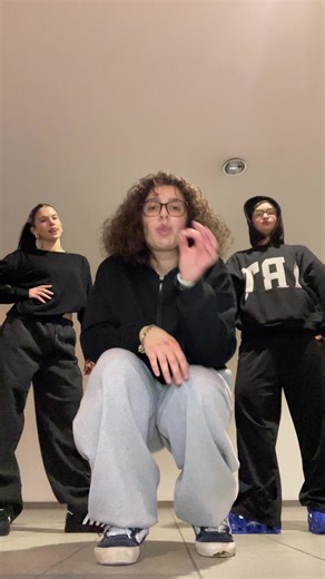 Trio Is Back: Dancing Trend You Can't Miss!