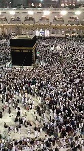513K views · 493K reactions | Duas are accepted on your first look.❤️ ۔ When you enter the mataaf area, look up, raise your hands and whilst looking at the kabah, say: "O Allah, accept all the duas I make whilst I'm here on my Hajj / Umrah! (Say: AMEEN ❤️) | Sanaullah Mojaddedi | Facebook