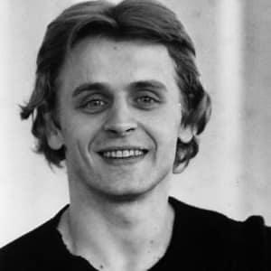 THIS DAY IN HISTORY – Soviet dancer Mikhail Baryshnikov defects from USSR – 1974