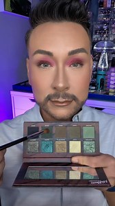 This week I’m getting ultra creative and festive with my glam! Here’s a sneak peek of PART 1- full length step by step guide tutorial featured over on my Patreon page for my VIP loyal monthly community members You can NOW send me personal video messages with your biggest makeup and skincare questions and concerns and receive personalized video message replies directly from ME every single month as an added benefit of becoming a Patreon loyalty monthly member!!! To inspire you to take your makeup