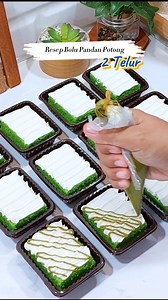 RESEP BOLU PANDAN POTONG 🍒 Bahan 🍒 -2 butir telur ➡️ Rp.4000 -90 gr / 6 sdm gula ➡️ Rp.1700 -1 sdt vanili cair ➡️ Rp.500 -½ sdt sp ➡️ Rp.500 -100 gr / 10 sdm tepung ➡️ Rp.1400 -100 ml / 15 sdm minyak ➡️ Rp.2000 -1 sdt pasta pandan ➡️ Rp.500 -secukupnya pewarna kuning ➡️ Rp.300 -secukupnya butter cream ➡️ Rp.5000 -secukupnya glaze matcha ➡️ Rp.2000 -secukupnya choco chips ➡️ Rp.2000 -secukupnya selai strawberry ➡️ Rp.1000 ________________________________ Jumlah : Rp.20.900 ✅️ 📌 Loyang uk 20x20