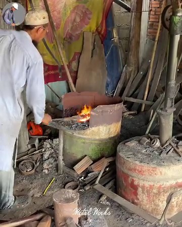 How to forge a super sharp machete out of a broken chainsaw bar | METAL WORKS