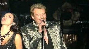 59K views · 2.9K reactions | Johnny Hallyday et Laura Pausini "La loi du silence" Bercy 2006 partie 5 | JH & CO | Facebook