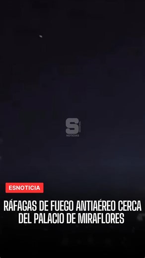 #UltimaHora|| Se reportan detonaciones y ráfagas de presunto fuego antiaéreo en las inmediaciones del Palacio Presidencial de Miraflores, en Caracas. La situación se registra pocas horas después de la juramentación de Delcy Rodríguez como presidenta de Venezuela, tras la captura de Nicolás Maduro, líder del régimen. | Sin Control Noticias
