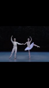 Aurélie Dupont and Josua Hoffalt in La Bayadère Ballet de l'Opéra National de Paris | Núcleo de Dança Carolina Cox