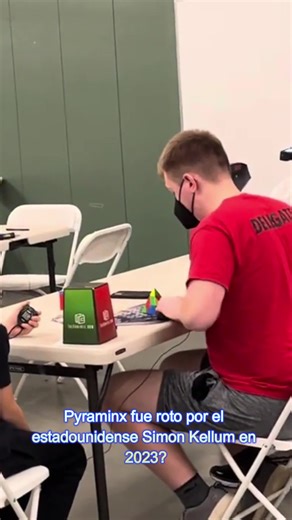 Récord mundial del Pyraminx: Simón Kelon lo rompe