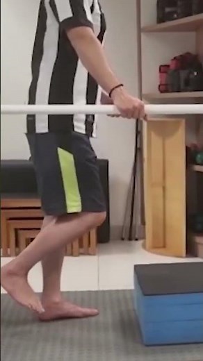 Post-stroke exercise to climb stairs and walk better #stroke #shorts