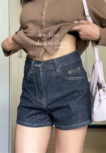 Stylish Denim Shorts Outfit Inspiration