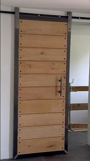 I BUILD A SLIDING DOOR UNDER 200$ FROM SCRATCH! STEP-BY-STEP TUTORIAL #diy #build #door #how #weld