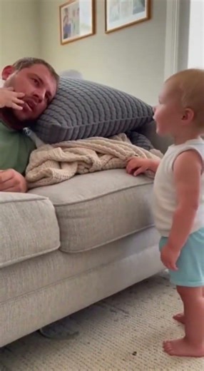 🤣 One Slap = Instant Wake Up! Dad’s Reaction Is Pricelsss 😱👨 🤣 #baby #cute #funny #family