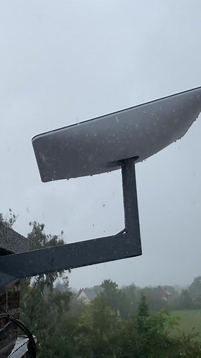 Starlink works in all types of weather #sterlink #spacex #Internet #internetspeed #rain #clearskies #snow #weather #space #satellites