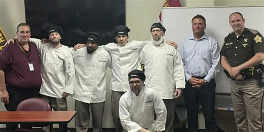 Jail inmates graduation culinary program