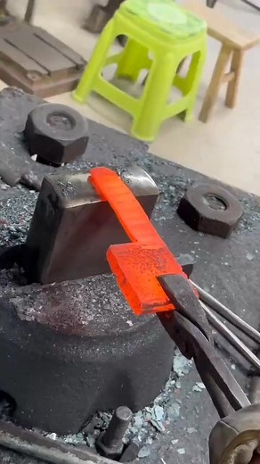 #blacksmith #blacksmithing #blacksmithingtools #BlacksmithingSkills #ouss6976 | ouss6976