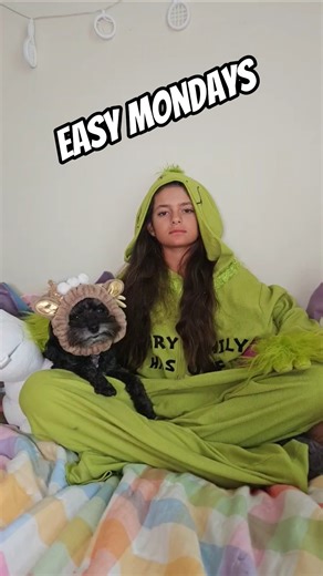 Surviving Christmas Like a Pro#foryou #easy #tips #fun #shorts #fyp #follow #new #christmas #grinch