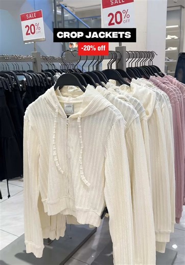 Crop Jackets: Style Trends for Every Season