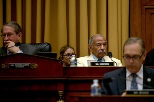 268K views | The most senior member of Congress, Representative John Conyers Jr., 88, announced that he was retiring immediately, and he endorsed his son, John Conyers III, to replace him. | Video From The New York Times | Facebook