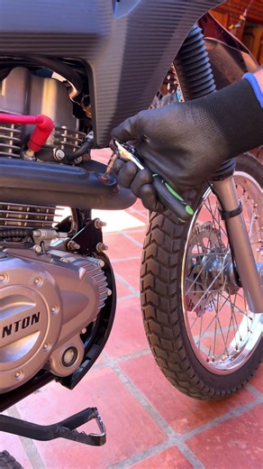 Detailing DKR 200: Imperfecciones Perfectas