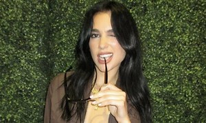 Hay 3 versiones de Barbie Sirena interpretada por Dua Lipa