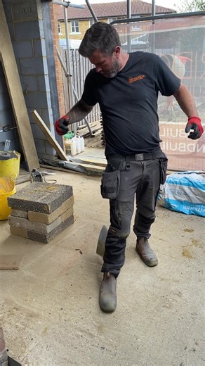 #bricklayer #brickies