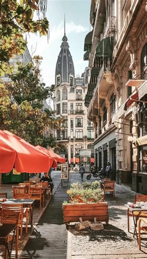 Fine Wine and GourmeTravel on Instagram: "Argentina isn’t one destination. It’s a country revealed through contrast, landscape, culture, and the table. 🍷 Buenos Aires: wine where you least expect it In the heart of the city, wine becomes part of urban life. Buenos Aires is home to the first vineyard within a signi capital, offering a unique introduction to Argentine wine culture. Tango classes, architecture and art-focused tours, and a VIP dinner and show set the tone for the journey. 🍇 Mendoz