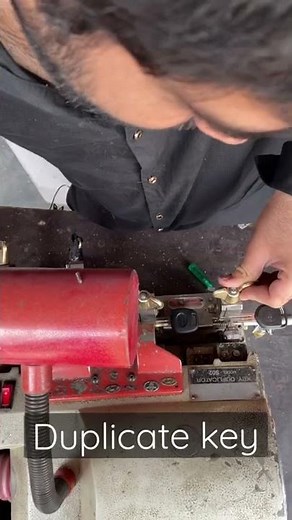 That is how Duplicate car keys are made with a copy cutting machine
