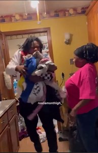 180K views · 2K reactions | Lamont Homie Phillip needed to wash 2 big loads like Gma house was the laundry Matt ‼️while gma was sleep藍藍藍 | Reallamonthigh | Facebook