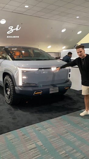1.1M views · 13K reactions | The EF1-T is a solar-powered EV that looks very similar to the Tesla Cybertruck...勞 | Supercar Blondie | Facebook