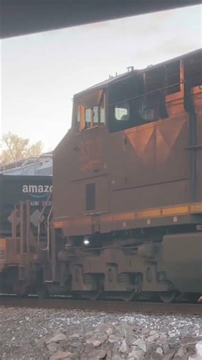 CSX 992 ES44AH leads northbound CSX I144 on the CSX lineville subdivision in LaGrange, Ga!!