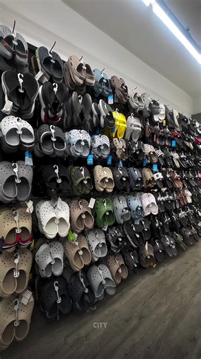 New collection from this month. 🛍️🪄. Size uk. :-4.5.6.7.8.9.10.11.12.14 This one new offer 🪄. Price:-5000/- #shoes #jordan #nike #puma #srilanka