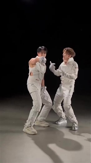 Watch @m1keangelo & @Golf Pichaya Dance