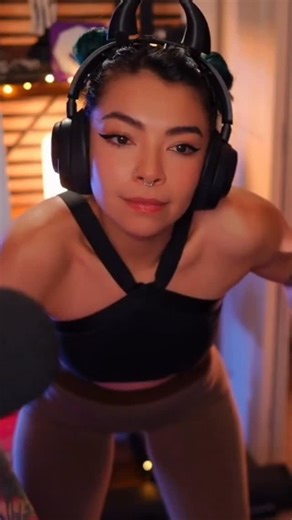 Aileen | I can never live in peace thanks to chat 🥲💨 #twitch #latina #twitchstreamer #metalhead #fitness | Instagram