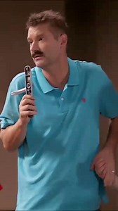 346K views · 4.9K reactions | Nedávajte nervóznej Zuze nikdy nič do ruky, hlavne nie urnu s popolom aňuci  | Susedia | Facebook