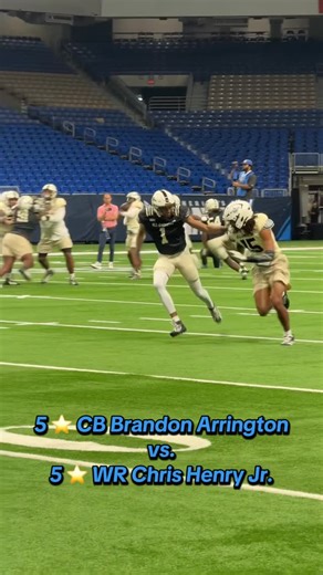 afootballaddict on Instagram: "Two of the best athletes in California going head to head 🔥👀"