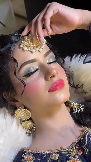 17K views · 333 reactions | Classical mehndi makeup by sadaf | Let's Make Up Salon & Studio DHA | Facebook