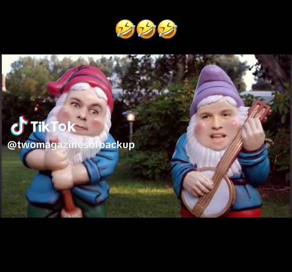 Det blev så det 9. og sidste klip fra serien med Viasat havenisserne. “Det sker bare’ ik det der!” 🤣 #viasathavenisser #viasat #danskhumor #sjoveklip #grineren