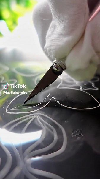 DIY Orchid Hairpins with Shrink Plastic Techniques