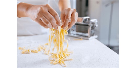 Craft Authentic Pasta Alfredo - Pasta Making Cooking Class in Minneapolis | Classpop!™
