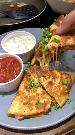 Delicious Chicken Quesadilla Recipe