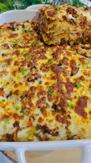 The Most Amazing Lasagna Recipe. You'll Never Buy Frozen Lasagna Again After trying this!
