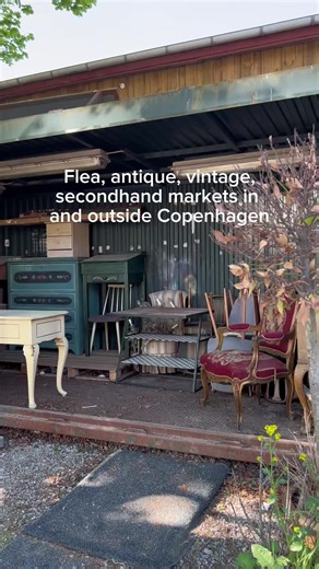 #fleamarket #guide Flea, antique, vintage, secondhand markets in Copenhagen and across all Denmark this weekend❤️ 🗓️SAT JAN 17 📍Majgaarden Antik- & Loppemarked (10am - 4pm) Tømmerupvej 64, 2770 Kastrup 📍Loppemarked Herlufmagle Hallen (10.00-16.00) Ravnstrupvej 1, 4160 Herlufmagle 📍Hvalsø Kræmmerhal & Markedsplads (11.00-16.00) Åsvejen 22, 4330 Hvalsø 📍Loppemarked Remisen Brande (10.00-16.00) Remisevej 1, 7330 Brande 📍Nordjyllands Kræmmer- & Loppemarked (10.00-16.00) Gigantium Willy Brandts