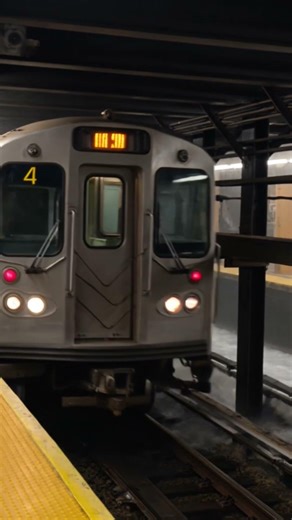 Fake R142 4 Train Flood Chaos at Franklin Avenue — Double 4 Train Rescue Gone Wrong 🌊🚨
